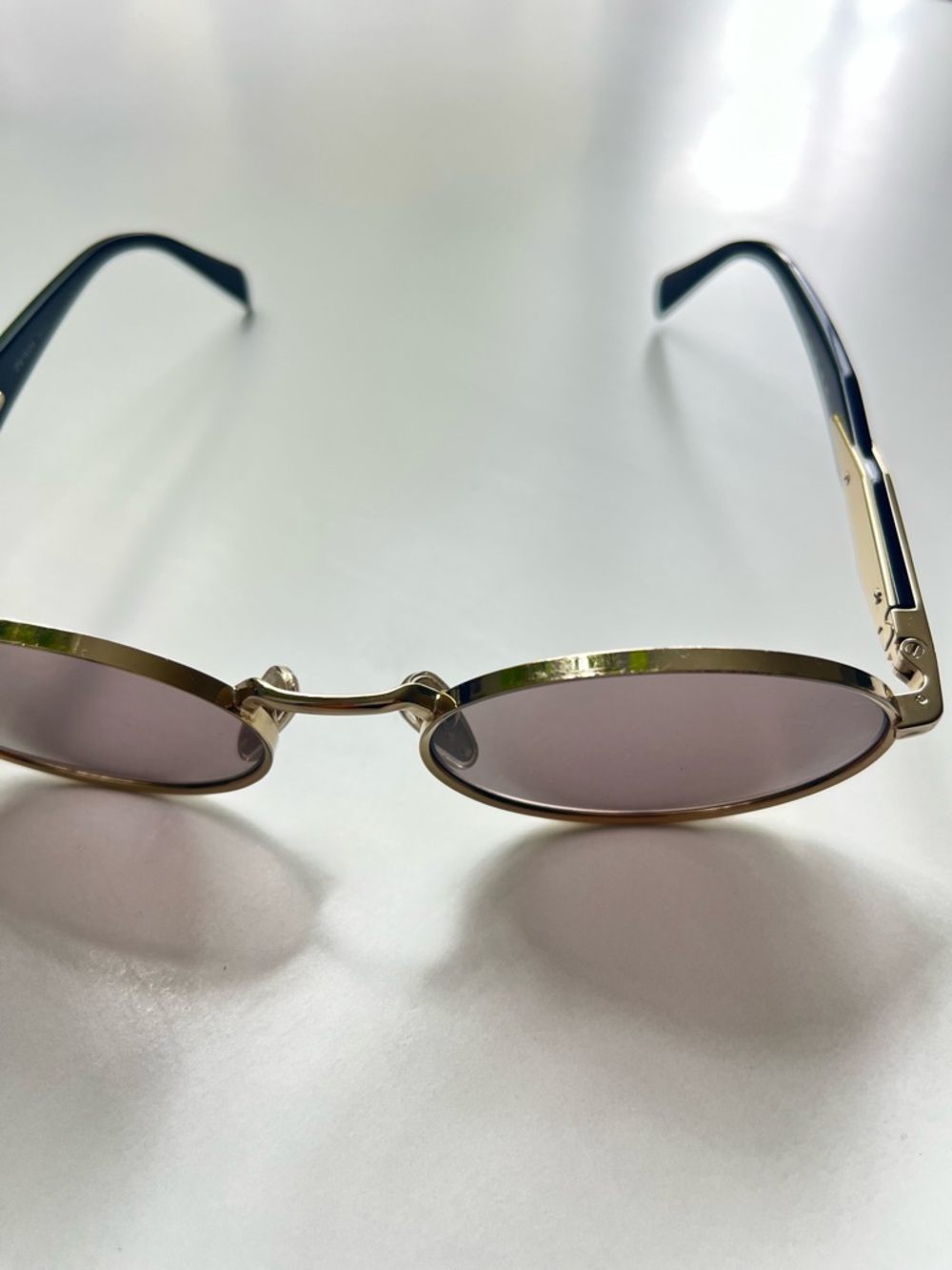 Prada gold Frame Sunglasses with dark Lenses. - Picture 6 of 10